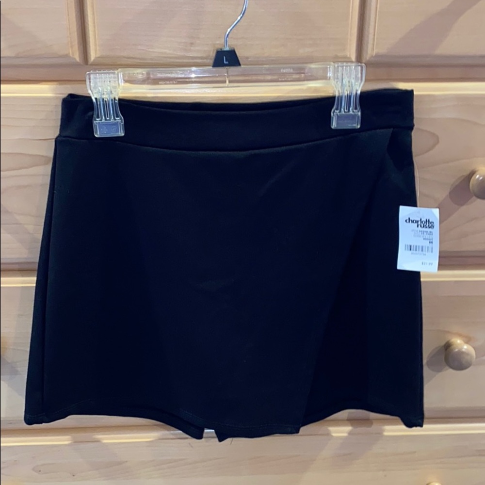 NWT Charlotte Russe black skort